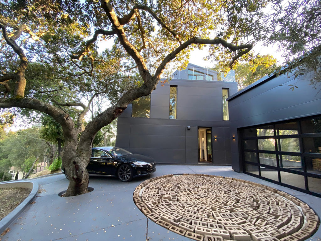 Paolo-Volpis-Architect-Oakland-California-modern-black-metal-homes-residential-steel-contact-gl-and-houses-metal-floor-plans-geometric-concrete-home-stone-water-elements-driveway-ideas-with (46).jpg