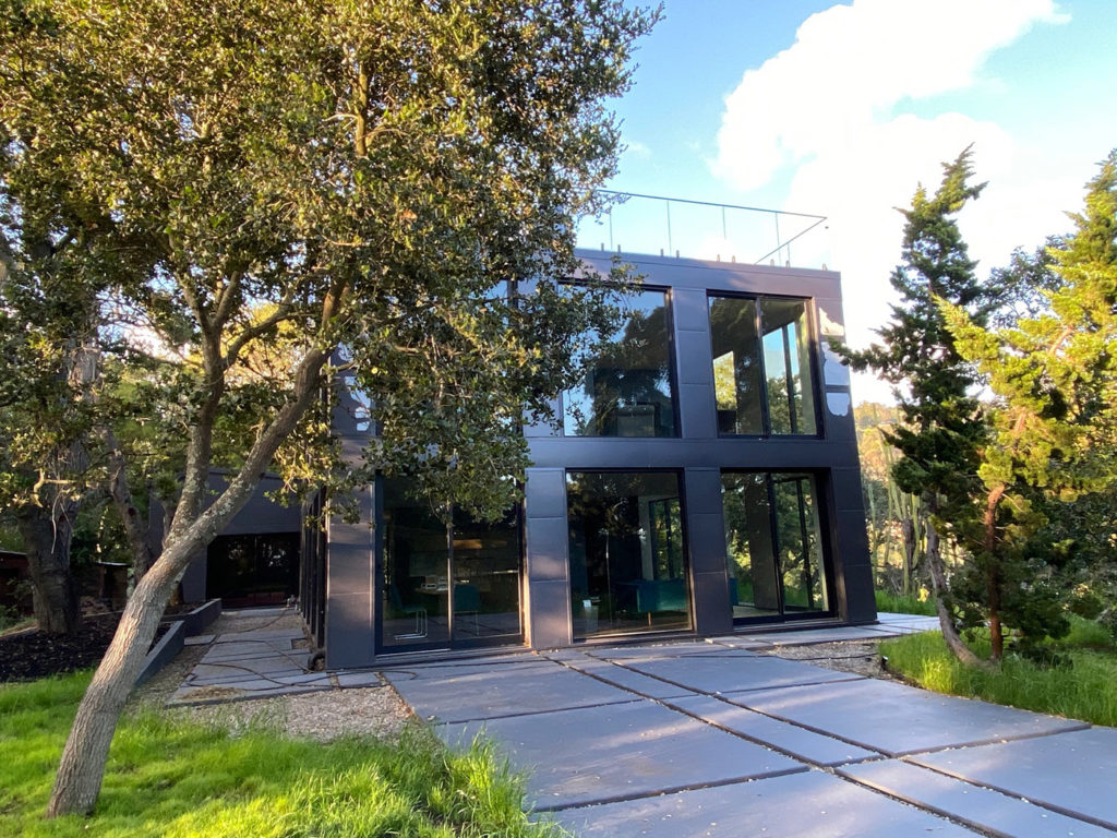 Paolo-Volpis-Architect-Oakland-California-modern-black-metal-homes-residential-steel-contact-gl-and-houses-metal-floor-plans-geometric-concrete-home-stone-water-elements-driveway-ideas-with (48).jpg